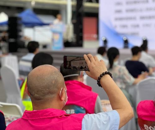 廣州啟動(dòng)首屆安心家政服務(wù)月 5萬張“安心服務(wù)證”賦能家政行業(yè)規(guī)范發(fā)展